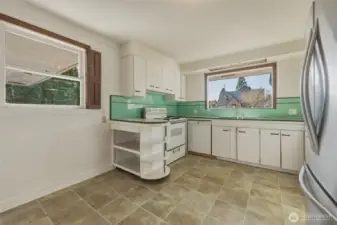 Even a coxy little spot for a table for two can fit!