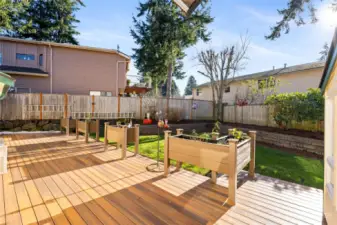 Welcome to this beautifully maintained West Campus home! Backyard with Trex Deck, planters and natural gas line for BBQ hookup!