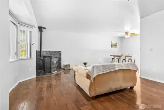 Neutral paint and new flooring.