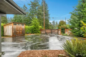 A perfect private compound with the automatic gate closed.