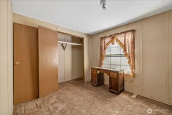 Second bedroom