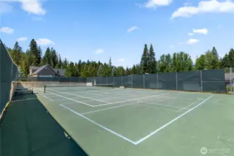 Outdoor recreation courts