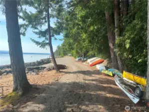 Community boat launch with room to park trailer.