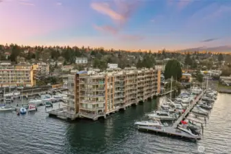 Aerial view of Spinnaker Bay Condominiums nestled among marinas and open water.
