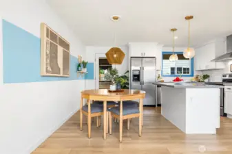 Open dining and kitchen space, great for entertaining!