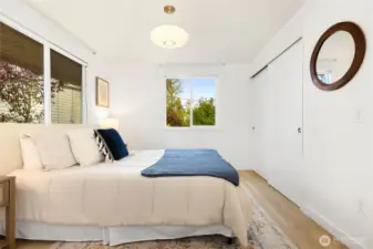 Spacious primary with en suite bath