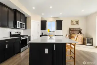 Casual eating space abounds!