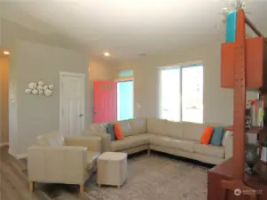 SIDE VIEW OF THE LIVING AREA!