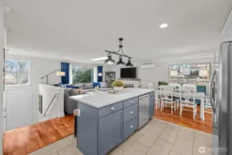 Truly a hub of the home. Entertain with ease and convenience.