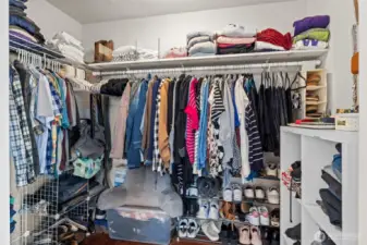 Spacious walk in closet off primary.