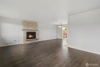 Living room to dining area