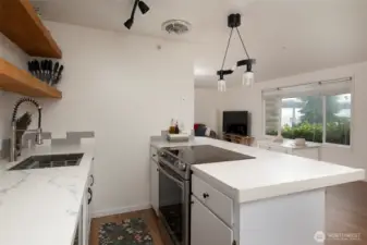 Drop-In Oven & Storage