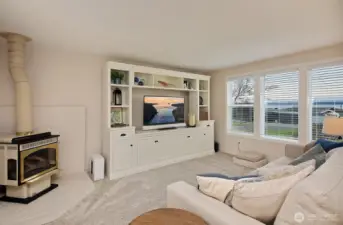 with westerly views and propane stove.