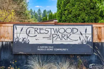 Crestwood Park is an ALL-AGES Community, closet to shopping, restaurants, medical, bus line & JBLM. Schedule your showing today!!