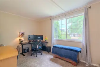 Bedroom-2/Office
