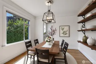 Virtually staged - dining room