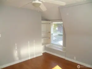 Upper bedroom #2