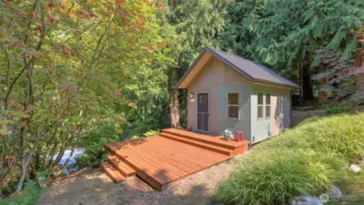 Flexible studio space ideal for pottery, yoga, art, or whatever your heart desires.