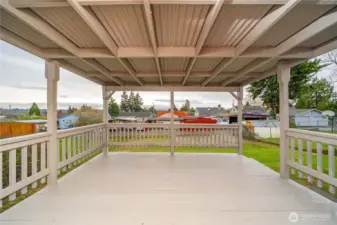 Recently restored covered back deck.