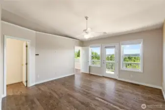 Primary suite with giant walk-in closet and en-suite bath