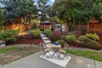 Amazing large private back yard with Gazebo
