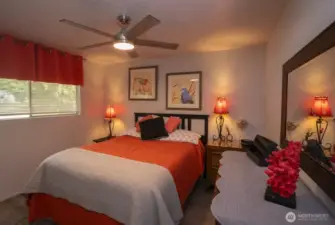 2nd bedroom