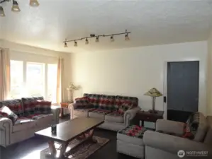 Living room with plenty of windows for light