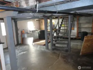 Room to expand or hobby area