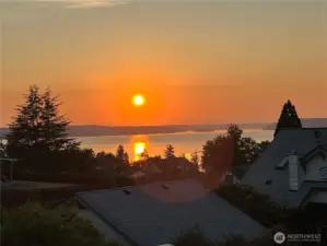 This was taken by the seller from the top deck