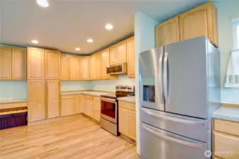 Updated appliances with tons of cupboards