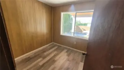 5th bedroom/den or storage