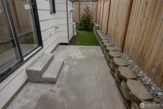 The actual backyard is larger! backyard is of a different lot.