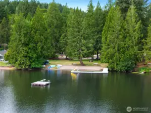 Ken Lake/Lakemoor has 4 nice parks, 2 with lake access, others with playgrounds, tennis, football/soccer, basketball, and pickleball!