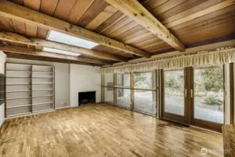 Plenty of Light in the Family Room