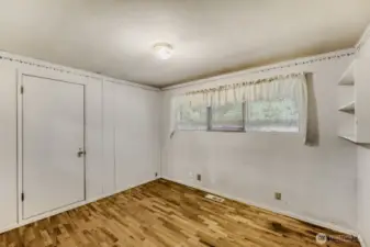 2nd Bedroom