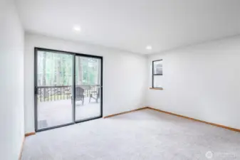 Primary with slider to the deck