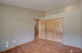 Bathroom, Attached