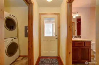 Entrace/Laundry