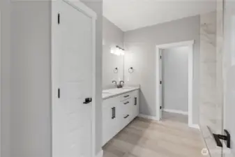 Downstairs private full bath.