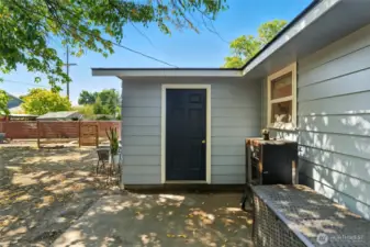 Storage shed
