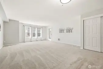 Open dining area perfect for everyday meals or entertaining