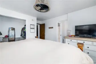 Primary bdr with freshly plastered and painter walls