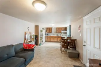 Garage apartment open  lconcept