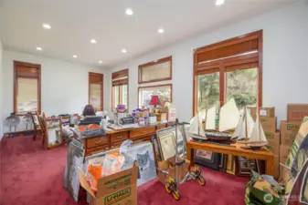 Large multi-purpose room