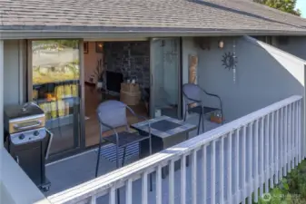 The water-facing deck is the perfect place to drink you coffee and watch the sunrise. Barbecues are allowed, and so is having a good time.