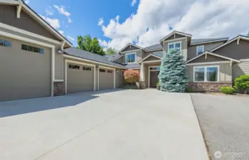 1400 Westpoint Pl.
