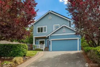 Welcome home to Phinney Ridge!