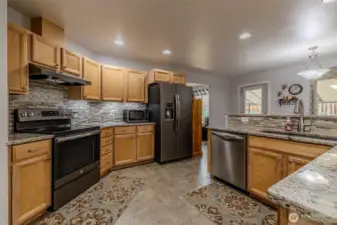 Granite counters and stainless appliances