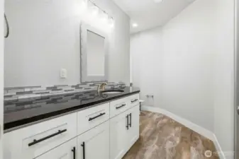 Main Bathroom Main Floor