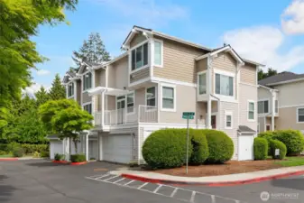Last building in the complex provides peace & privacy
